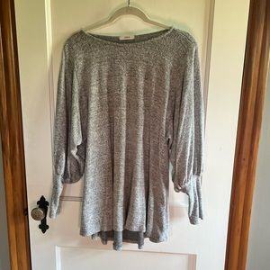 Boutique balloon sleeve sweater